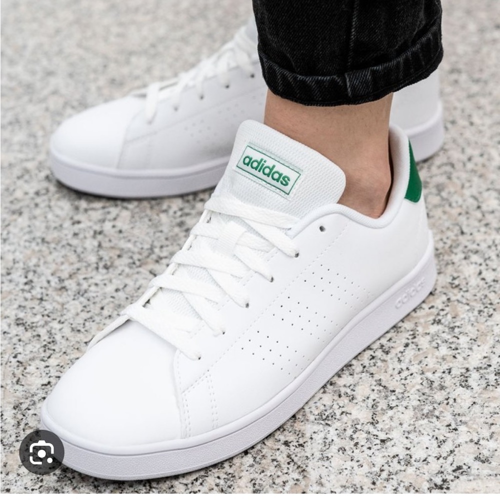 adidas Unisex-Child Advantage white and green Tennis Shoe Art EF0213